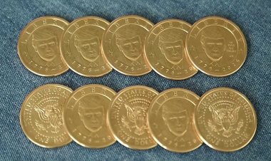Trump $1 coin enters U.S. circulation