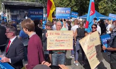 Berlin sees major counter-protest to AfD rally