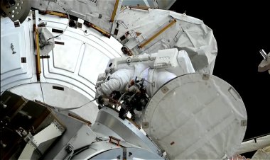 NASA and ESA astronauts complete spacewalk
