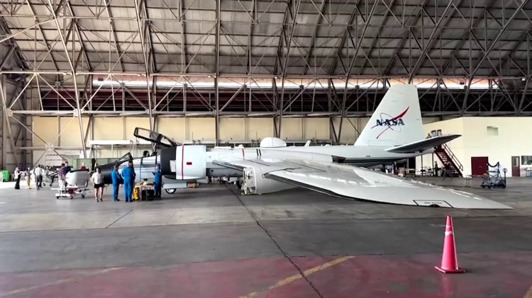 NASA aircraft studies atmosphere from Panama