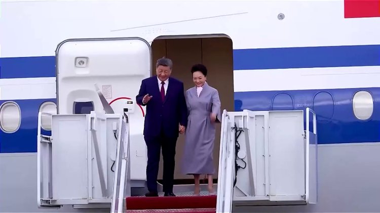 President Trump hosts Chinese leader Xi